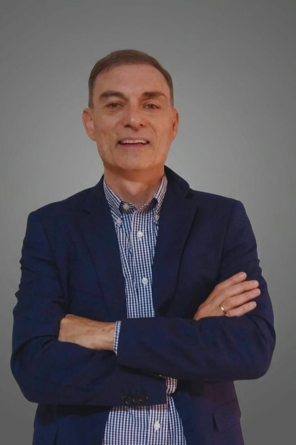 Roberto Volmer de blazer